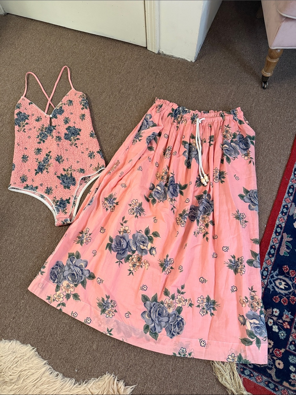 Free People
Seaside Rose Set - Picture 4 of 16